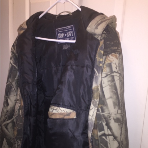 Hunting jacket - Picture 2 of 3